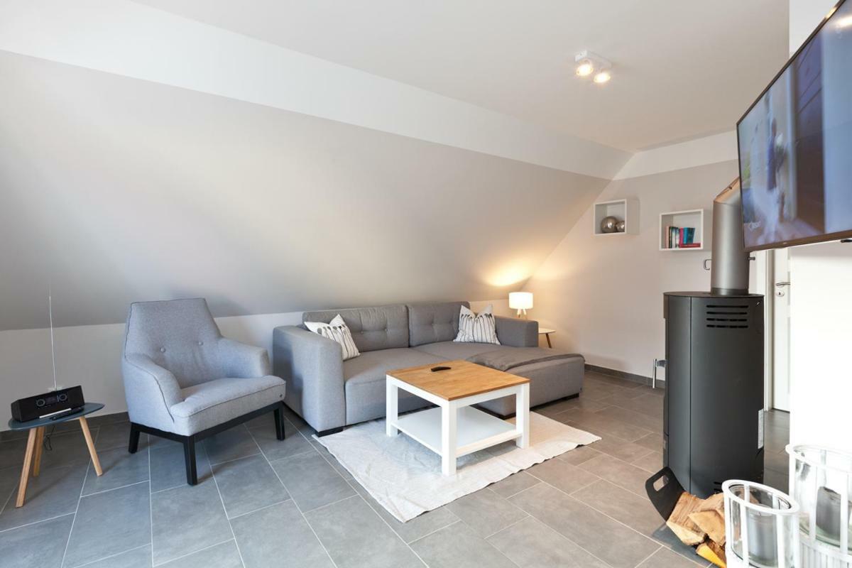 Röbel Apartment Unter Den Kiefern מראה חיצוני תמונה