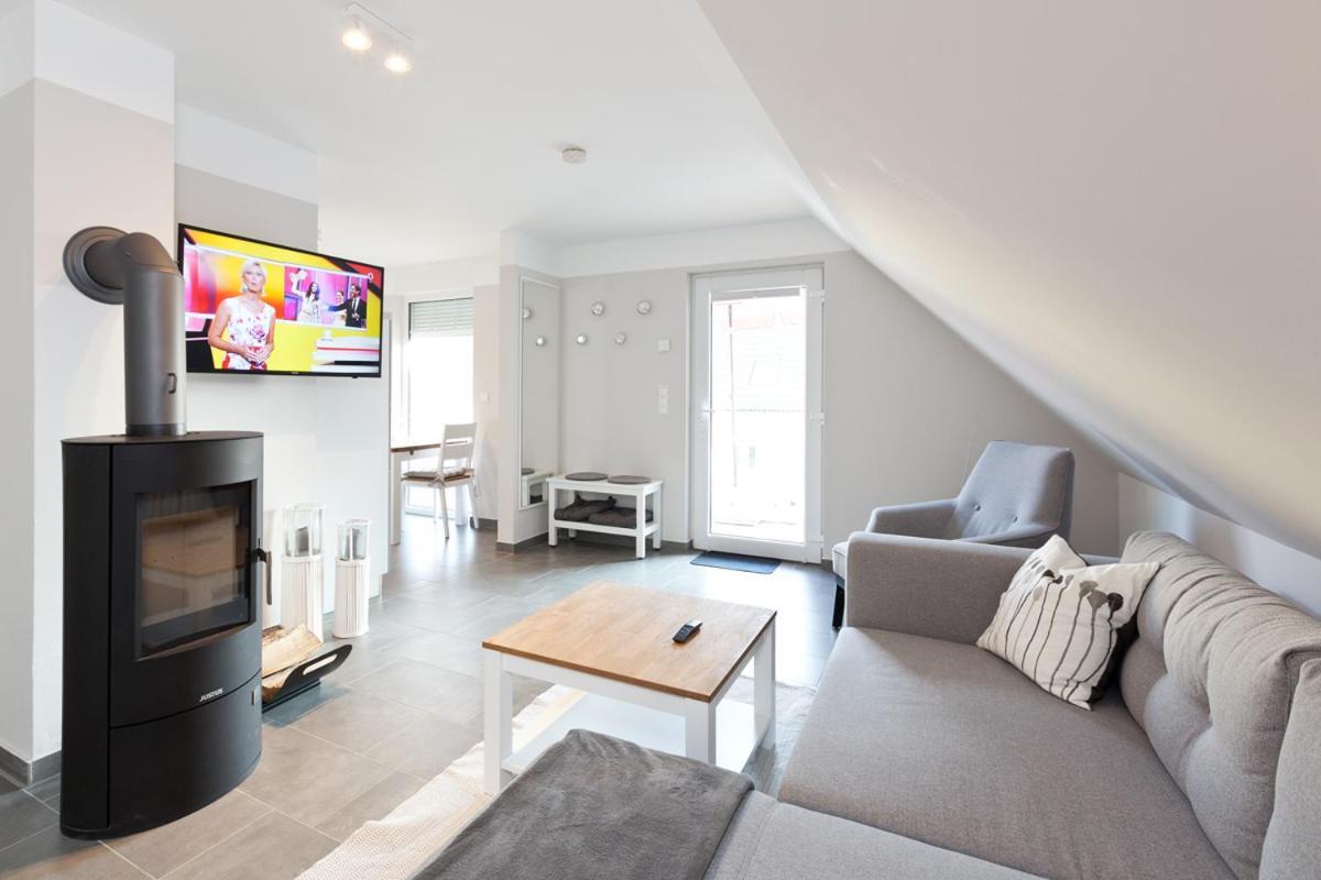 Röbel Apartment Unter Den Kiefern מראה חיצוני תמונה