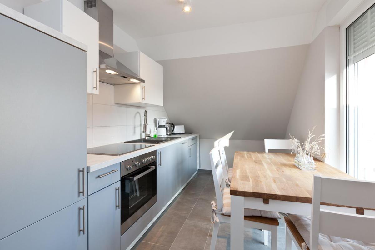 Röbel Apartment Unter Den Kiefern מראה חיצוני תמונה